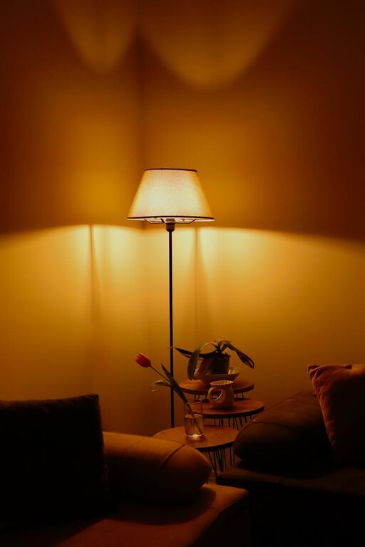 Simple Tips for Creating a Cozy and Inviting Home Environment